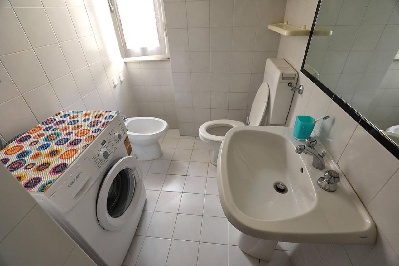 A Due Passi Dal Mare Apartment ลิโด ดิ กามาโยเร ภายนอก รูปภาพ